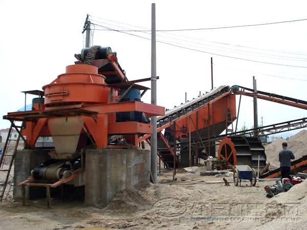 山西風(fēng)化砂生產(chǎn)線客戶現(xiàn)場二