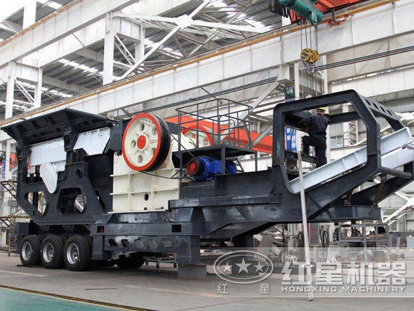 德版顎式輪胎式移動破石機(jī)