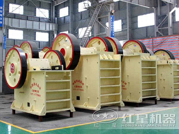 深腔細(xì)碎顎式破碎機(jī)廠家