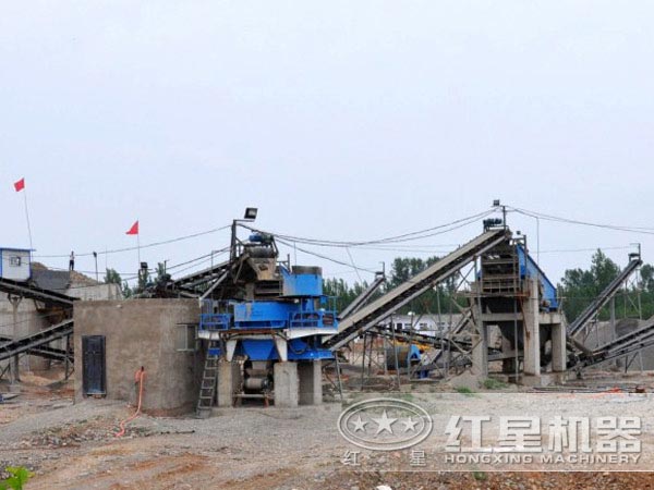 時產(chǎn)100方火山石制砂機(jī)