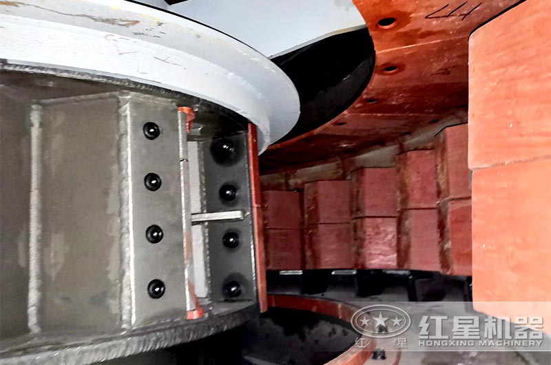 立軸沖擊式制砂機內(nèi)部結構實拍