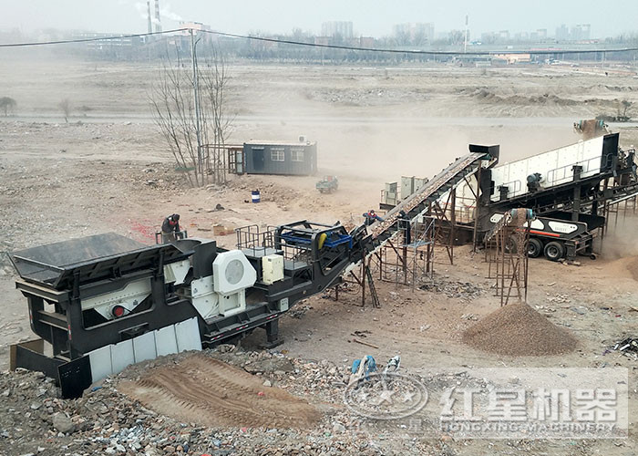 新型車(chē)載破石機(jī)生產(chǎn)現(xiàn)場(chǎng)