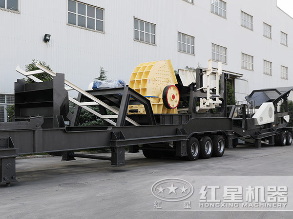 小型流動砸石機設(shè)備