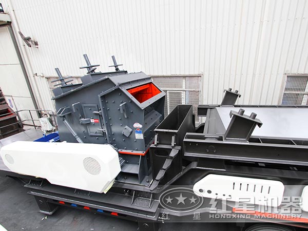 流動式破碎機-反擊破 流動式破碎機-反擊破