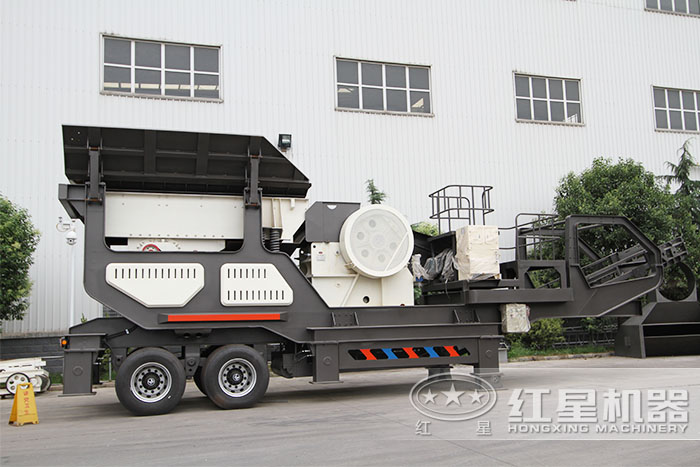 輪式流動砂石破碎機(jī)