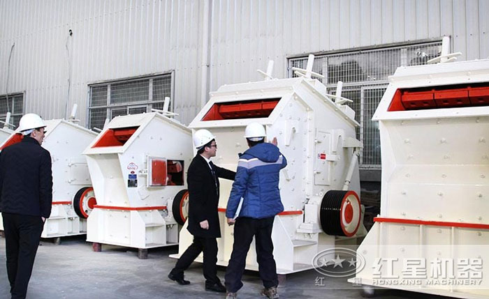 用戶(hù)來(lái)廠參觀試機(jī)