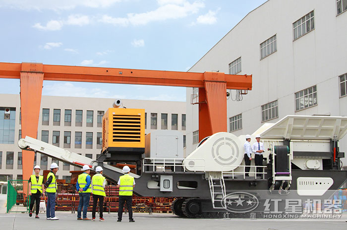 客戶到紅星機(jī)器現(xiàn)場考察設(shè)備