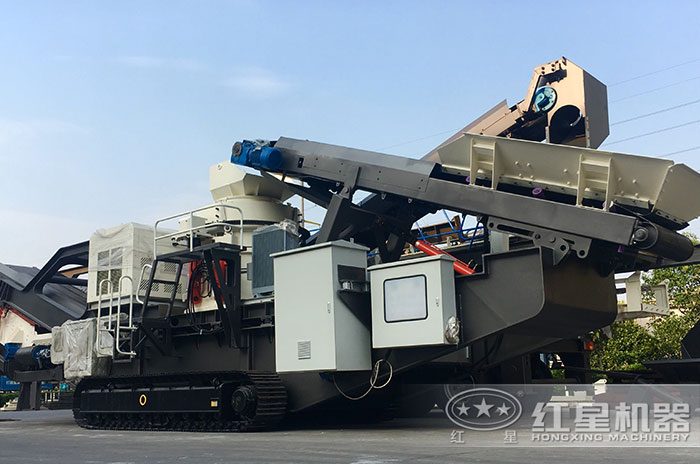 履帶石頭粉碎機設(shè)備展示