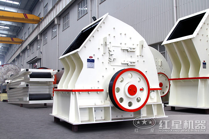 新型PCX型錘式整形破碎機(jī) 新型PCX型錘式整形破碎機(jī)