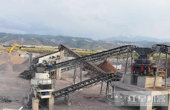 搭配圓錐的機制砂生產(chǎn)現(xiàn)場