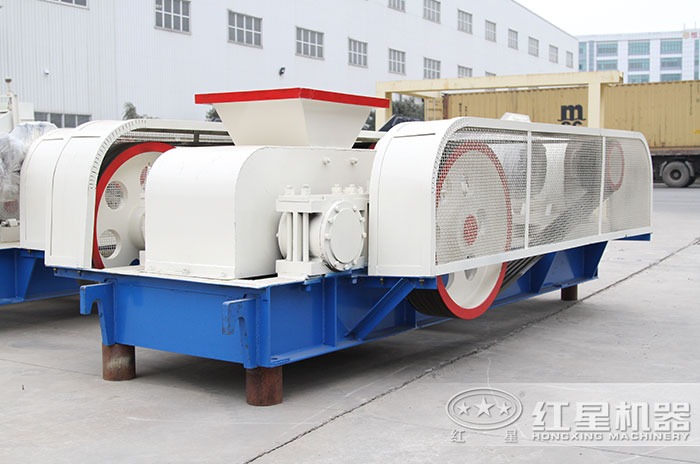 對(duì)輥式碎沙機(jī)設(shè)備 對(duì)輥式碎沙機(jī)設(shè)備