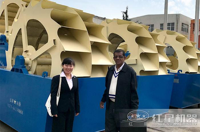 外國(guó)用戶(hù)來(lái)廠(chǎng)參觀