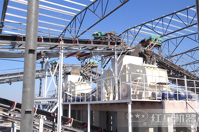紅星河北用戶大型石料粉碎機作業(yè)現(xiàn)場