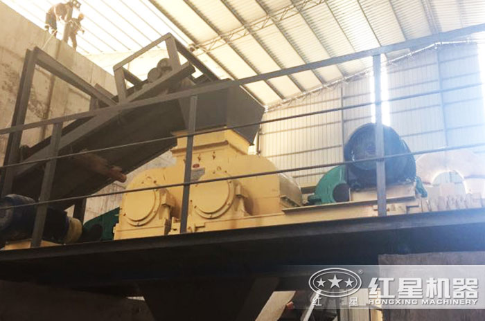 齒輥式煤炭破碎機(jī)設(shè)備試機(jī)現(xiàn)場(chǎng)