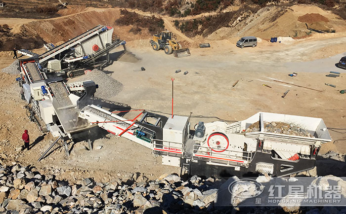 不同類型的移動(dòng)破碎設(shè)備加工現(xiàn)場(chǎng)展示