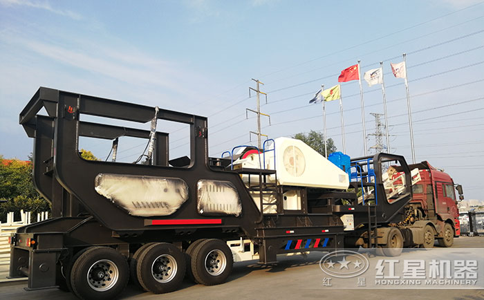 紅星機器砂石料破碎設(shè)備發(fā)貨現(xiàn)場 紅星機器砂石料破碎設(shè)備發(fā)貨現(xiàn)場