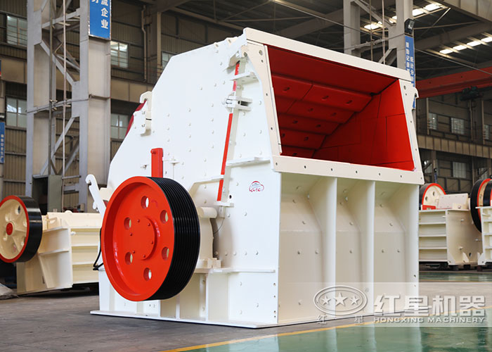 新型反擊式碎石機(jī) 新型反擊式碎石機(jī)