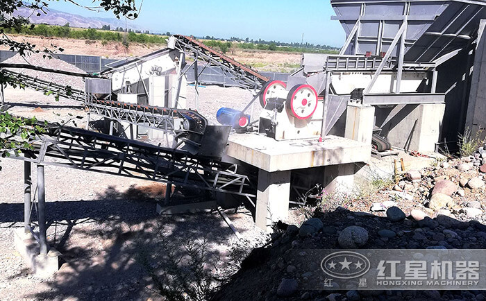 鄂破機(jī)加工現(xiàn)場(chǎng)