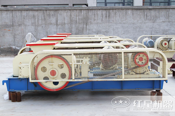 對輥式破碎機設(shè)備，價格優(yōu)惠