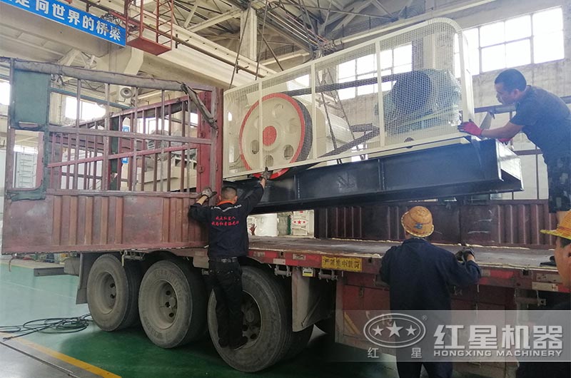 對輥機發(fā)貨