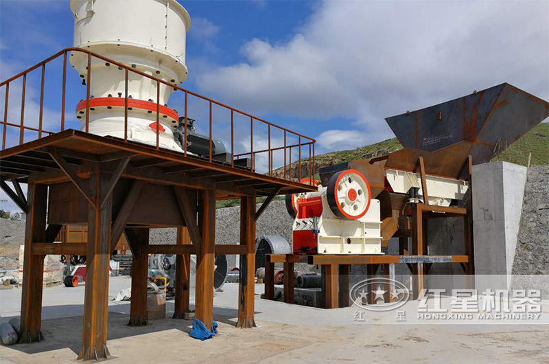 固定式碎石打粉現(xiàn)場(chǎng)