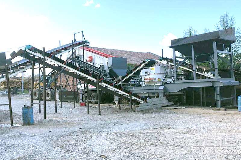 移動(dòng)制砂機(jī)現(xiàn)場(chǎng)