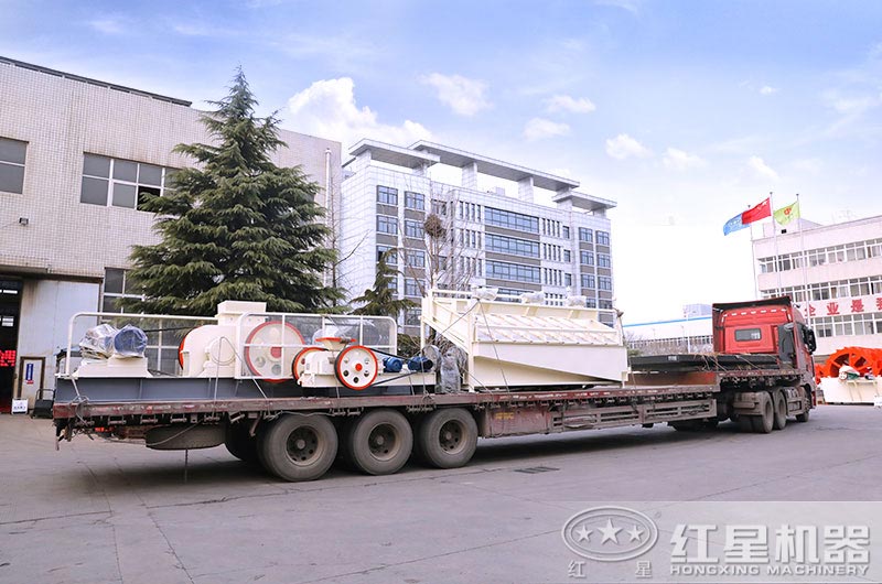 對(duì)輥制砂機(jī)發(fā)貨出車